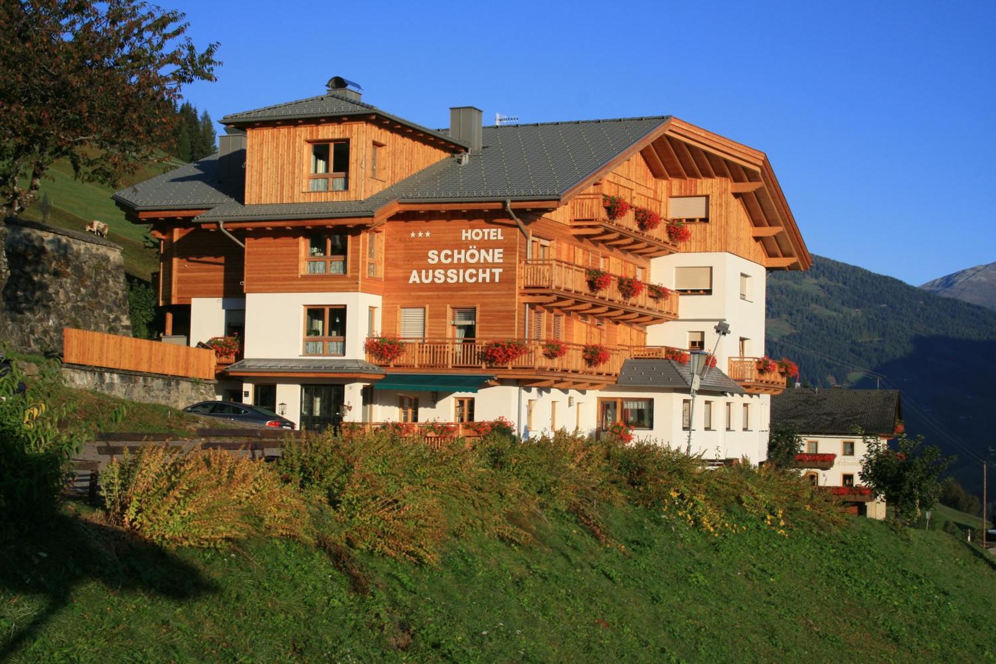Hotel Schoene Aussicht Kartitsch Exterior foto